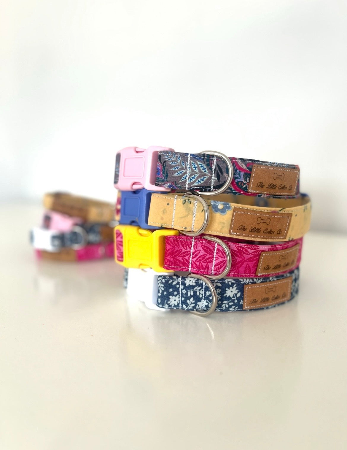 Pink Leaves Collar